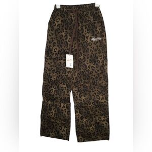 Women’s High Waist Leopard Print Jeans - Size  2XL.                       27